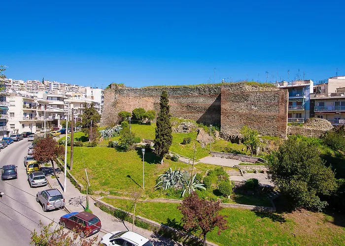 Urban Donkey * Салоники